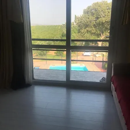 Teos Antik Kent Izmir Havuzlu 6 Ve Mutfak *